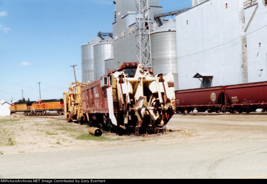 RRVW Snow Cutter #113 - Red River Valley & Western RR